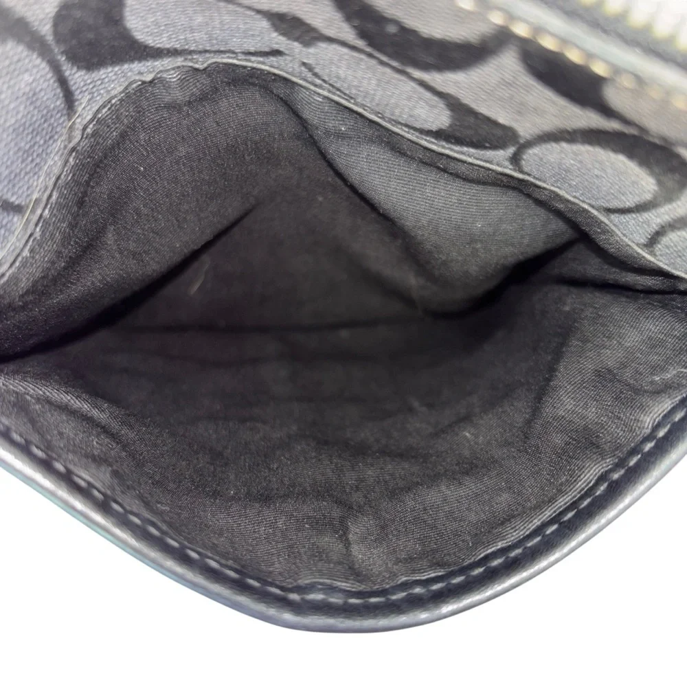 Coach Swingpack Signature Jacquard Crossbody in Black excellent condition